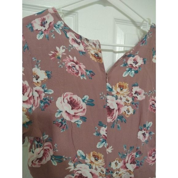 Active USA Floral Romper - Picture 3 of 6